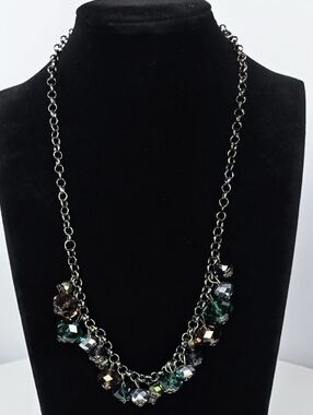 Faceted Crystal Cluster Necklace Gunmetal Chain Green Gray Statement EUC